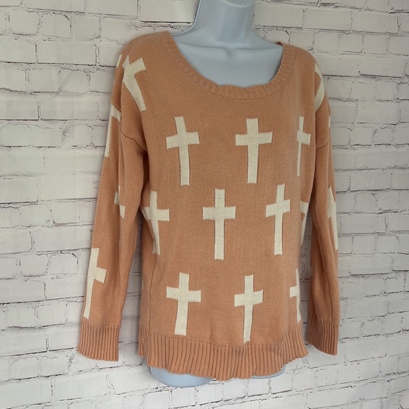 Knitted crosses  sweater - Picture 3 of 9